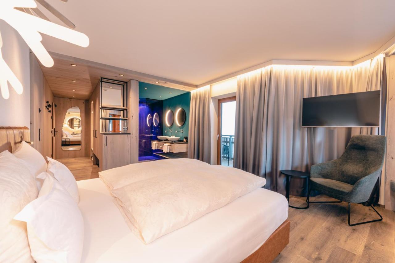 Hotel Zillergrundrock Luxury Mountain Mayrhofen