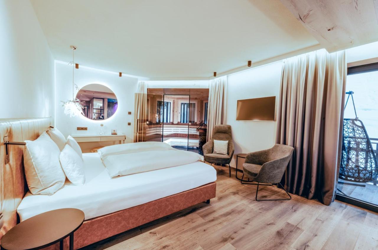 Hotel Zillergrundrock Luxury Mountain