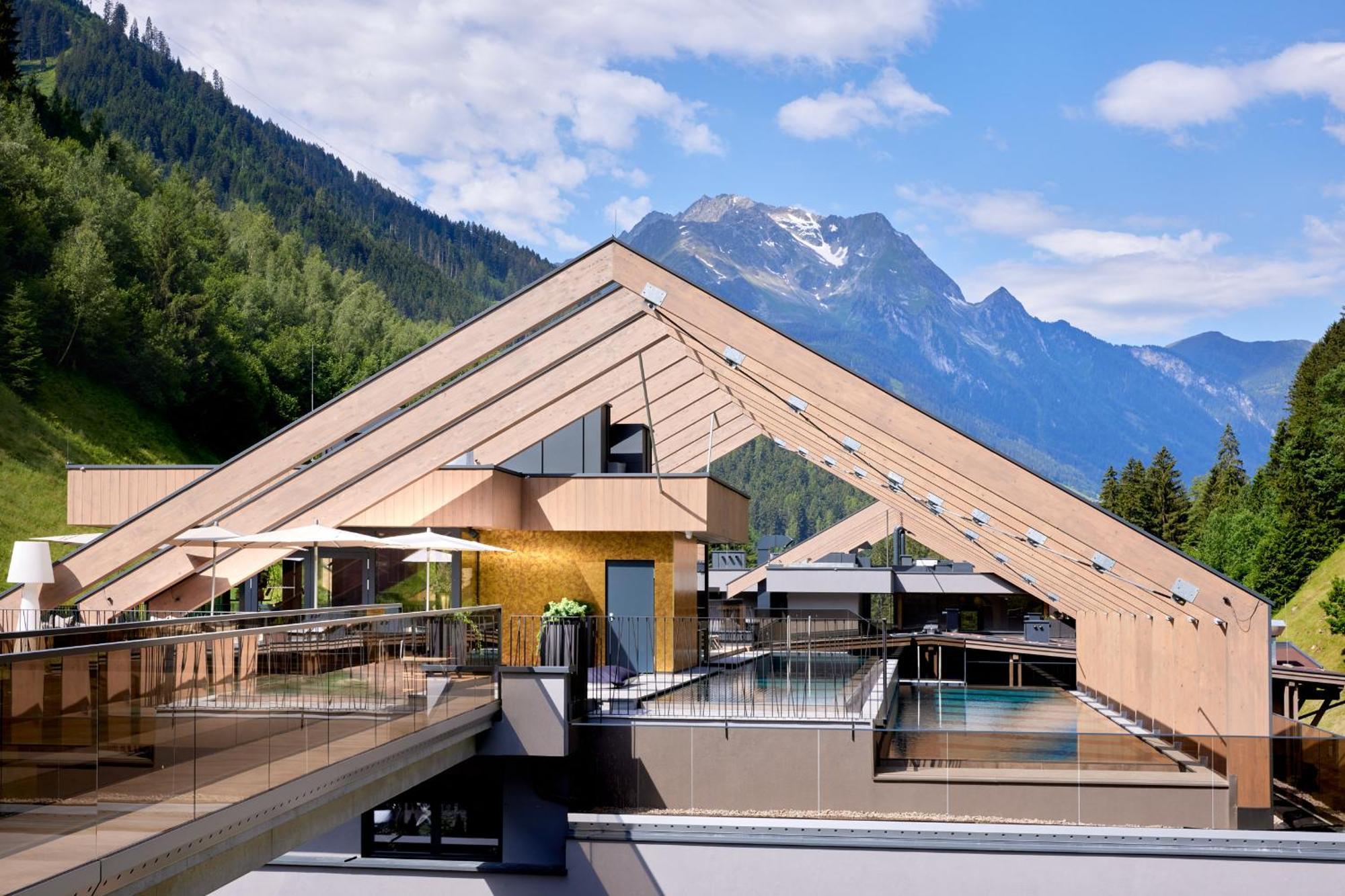Hotel Zillergrundrock Luxury Mountain